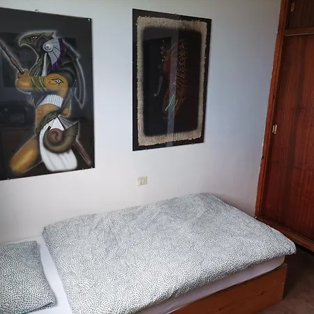 Mit Schoener Aussicht Und Terrasse Apartman *